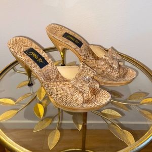 Polly vintage heels Betsey Johnson style